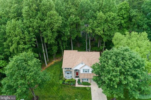 5424 Wooded Way, Columbia MD 21044-5722 exterior