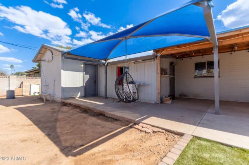 2248 Chipman Rd, Phoenix AZ 85040-2472 exterior