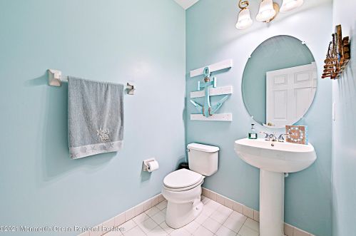 19 Brookfield Dr, Jackson Twp NJ 08527-3865 exterior