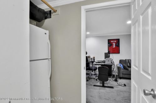 63 Tower Hl Dr, Tinton Falls NJ 07701-2473 exterior