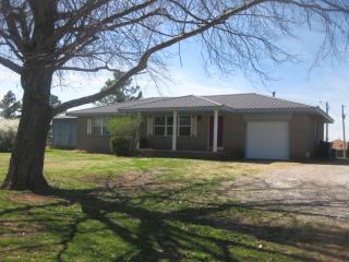 1000 Sandy Rock Rd, Tecumseh, OK 74873-4526