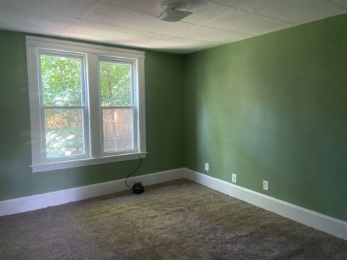 2 Montague St, Worcester MA 01603-3125 exterior