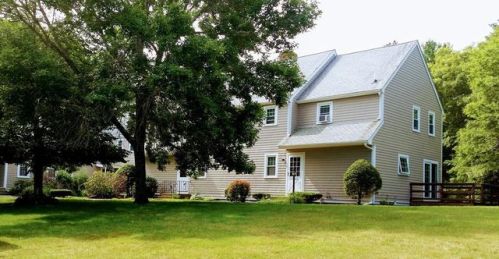 39 Megansett Dr, Plymouth MA  02360-7512 exterior