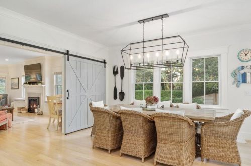 125 Seaview St, Chatham MA 02633-2330 exterior