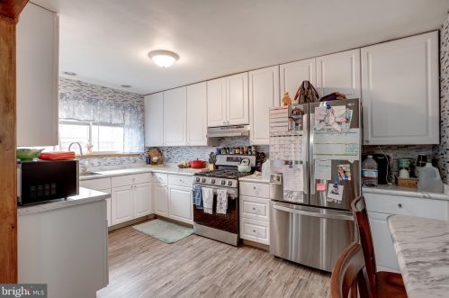 180 Sacramento Ct, West Deptford NJ  08051-1361 exterior