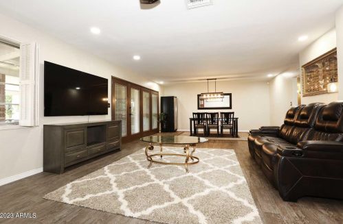 6212 14 Pl, Phoenix AZ 85014-1737 exterior