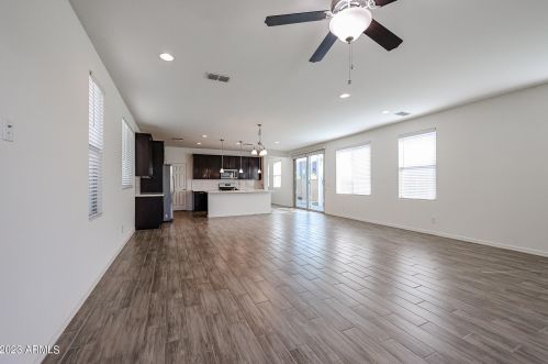 25425 20th Ave, Phoenix AZ  85085-2060 exterior