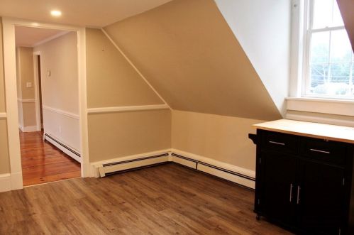 368 Elm St, West Bridgewater MA 02379-1158 exterior