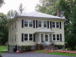 51 Wyman St, Newton, MA 02468-1516