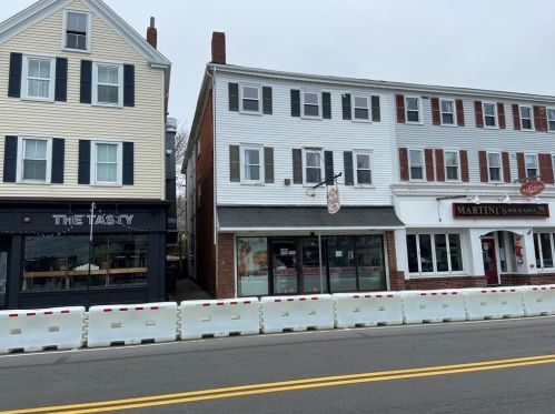 46 Court St, Plymouth, MA 02360-3825