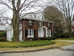 35 Howland Rd, Newton, MA 02465-2937