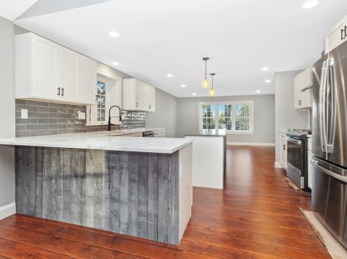 13 Winn Valley Dr, Burlington MA  01803-4726 exterior