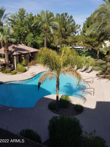 5122 34 Way, Phoenix AZ 85018-1548 exterior