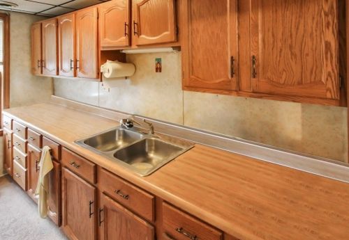 17 Pelham St, Methuen MA 01844-2017 exterior