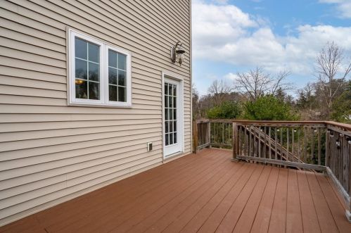 23 Russellville Rd, Montgomery MA 01085-1187 exterior