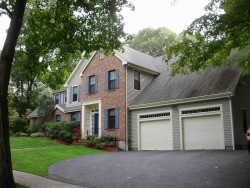 26 White Oak Rd, Newton, MA 02468-1323