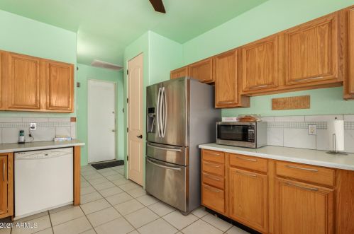 40116 Central Ave, Phoenix AZ 85086-0994 exterior