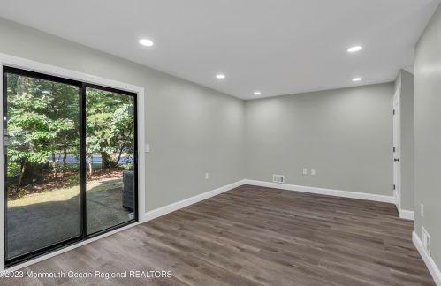 805 Bluebell Dr, Jackson Twp NJ 08527-4116 exterior