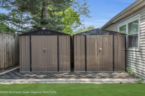 2537 Lexington Ct, Jackson Twp NJ 08527-5033 exterior