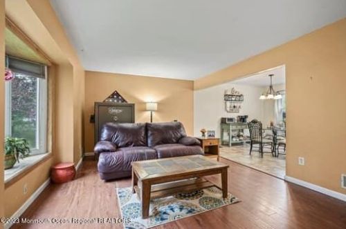 516 Declaration Ln, Jackson Twp NJ 08527-7777 exterior