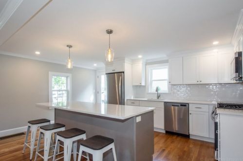 214 Riverside Dr, Dedham MA  02026-6932 exterior