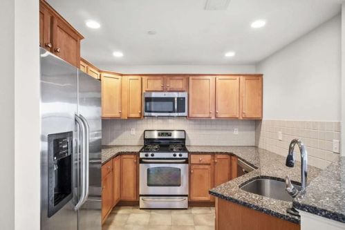 120 Wyllis Ave, Everett MA  02149-1149 exterior