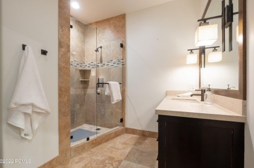 2722 Est Dr, Park City UT 84060-6877 exterior