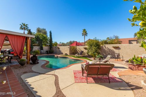 14250 43rd St, Phoenix AZ 85032-3322 exterior