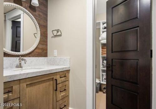 8035 Glenwild Dr, Park City UT 84098-5592 exterior