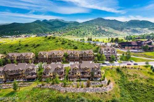 3228 Lower Saddleback Rd, Park City UT 84098-5699 exterior