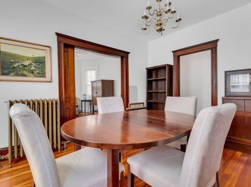 61 Paul Revere Rd, Arlington MA 02476-5729 exterior