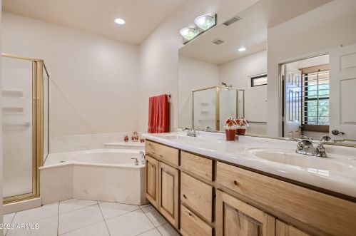 43630 20th St, Phoenix AZ 85006-2004 exterior