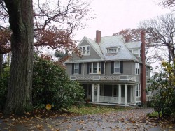 30 Hyde Ave, Newton, MA 02458-2311