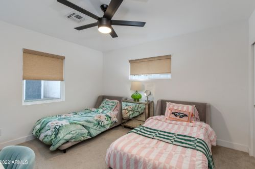 3822 32nd Pl, Phoenix AZ  85018-5001 exterior