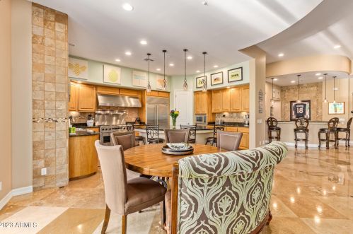 22843 54th St, Phoenix AZ  85054-7199 exterior