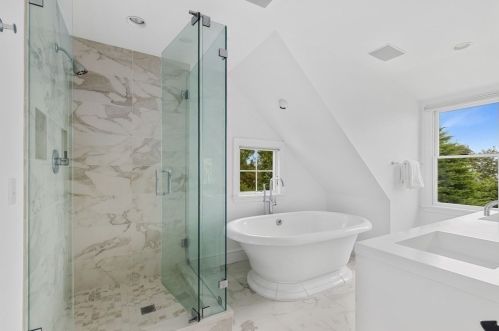 811 Fox Hill Rd, Chatham MA 02633-1410 exterior