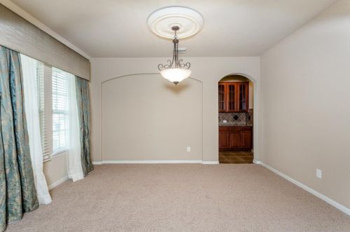 6311 Carnaby Ln, Richmond TX 77471-4588 exterior