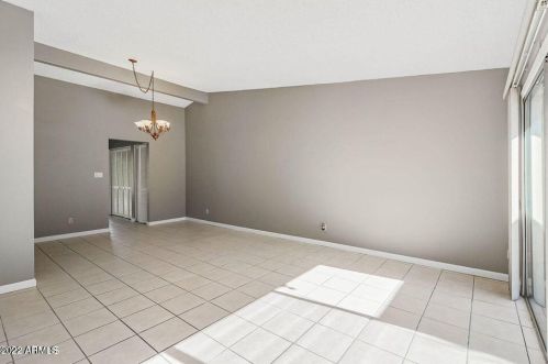 4924 Edgemont Ave, Phoenix AZ  85008-1621 exterior