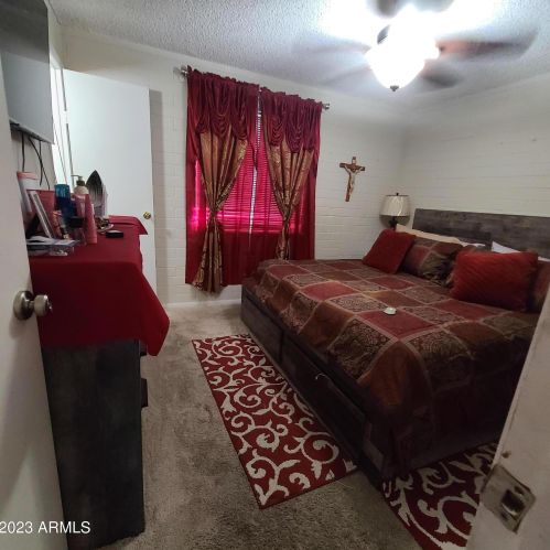 2026 Alta Vista Rd, Phoenix AZ  85041-5445 exterior