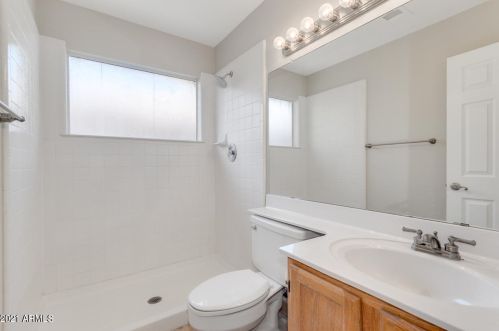 14406 43rd St, Phoenix AZ 85032-4126 exterior