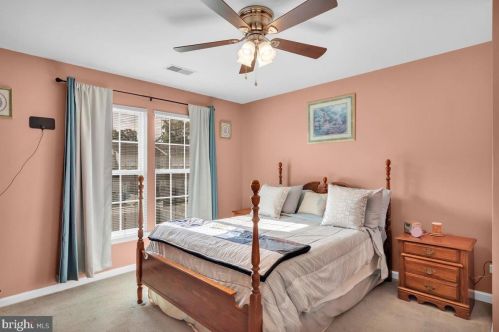 101 Cambridge Ct, West Deptford NJ 08096-6875 exterior