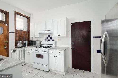 1016 6 St, Philadelphia PA 19140-2314 exterior