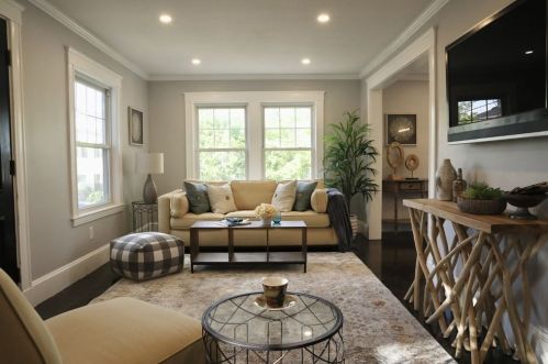 32 Sutherland Rd, Arlington MA  02476-5746 exterior