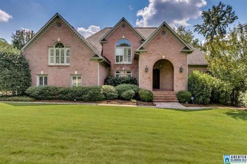 2109 Longleaf Trl, Birmingham AL  35243-2931 exterior