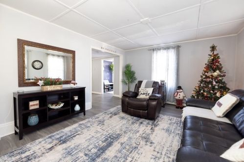 16 Pne St, Taunton MA 02780-3006 exterior