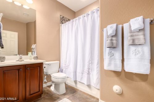 5227 Desperado Way, Phoenix AZ  85083-7353 exterior