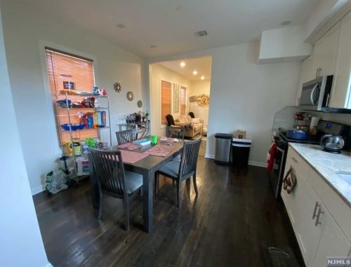 79 Holmes St, Belleville NJ  07109-3122 exterior