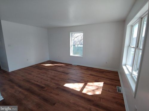 15 Jefferson St, West Deptford NJ  08066-1261 exterior