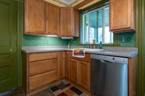 119 Main St, North Brookfield MA 01535-1438 exterior