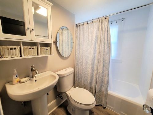 4 Estabrook St, Royalston MA  01331-3515 exterior